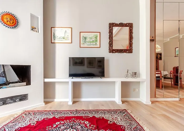 L For 曼代洛-德尔拉里奥